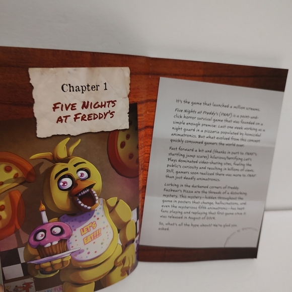 Guidebook must-have any fan of the popular game series, Five Night at Freddy's - Picture 6 of 16